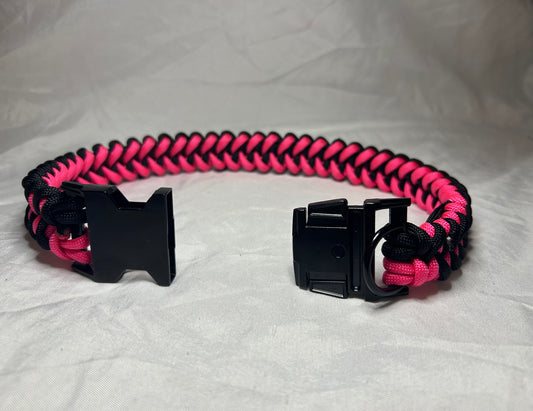 Handmade Paracord Dog Collar – Black and Hot Pink with Quick-Release Buckle